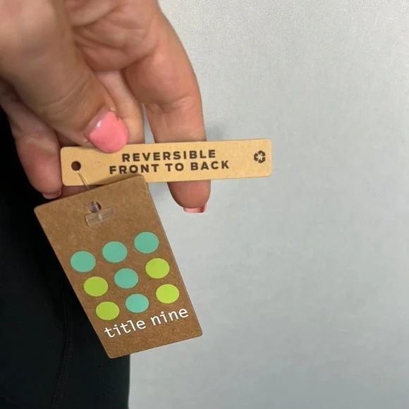 Title Nine Mad Dash Reversible Tank Top Black size S NWT - Picture 7 of 11